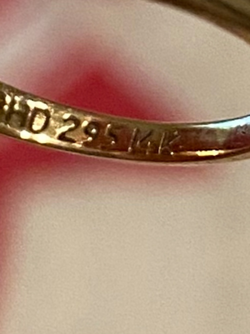 Classic 14 ktGold Diamond Engagement Ring - Gold - Picture 5 of 5